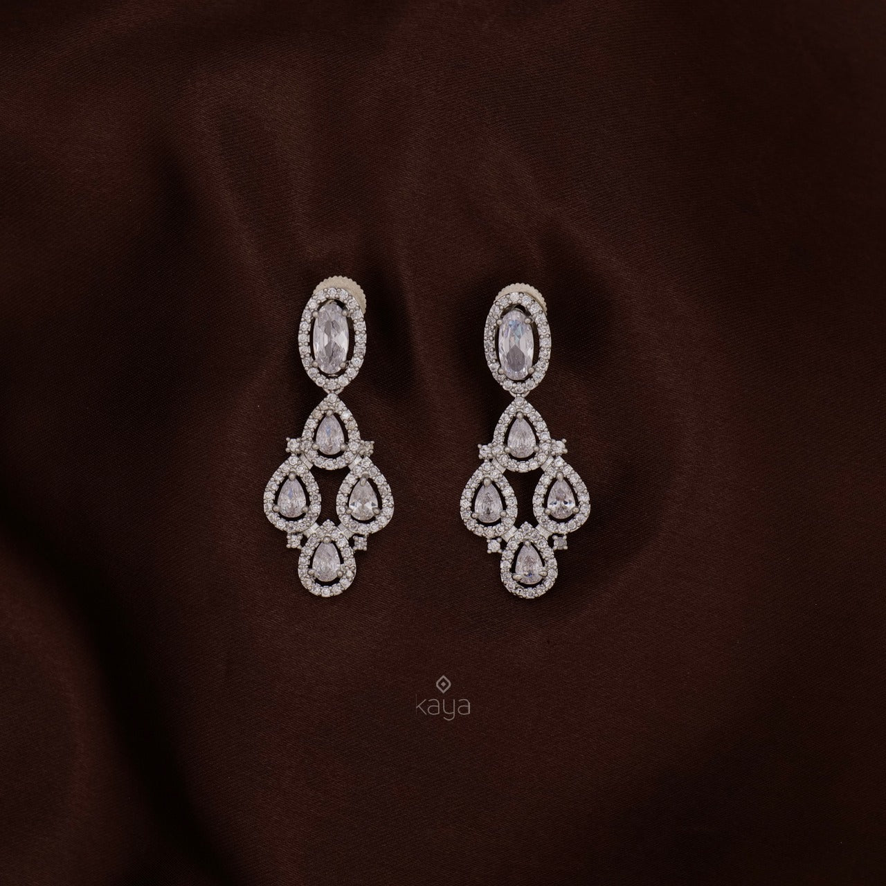 Floral Diamond Earring For Women By Lagu Bandhu - Lagu Bandhu